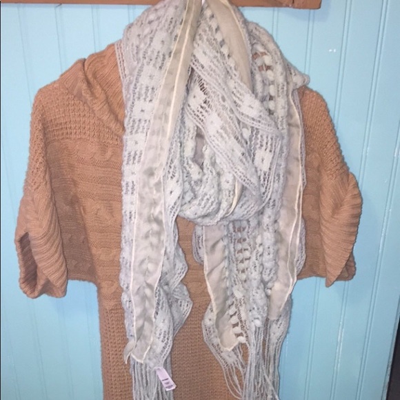 Medium turtleneck sweater - Picture 2 of 3